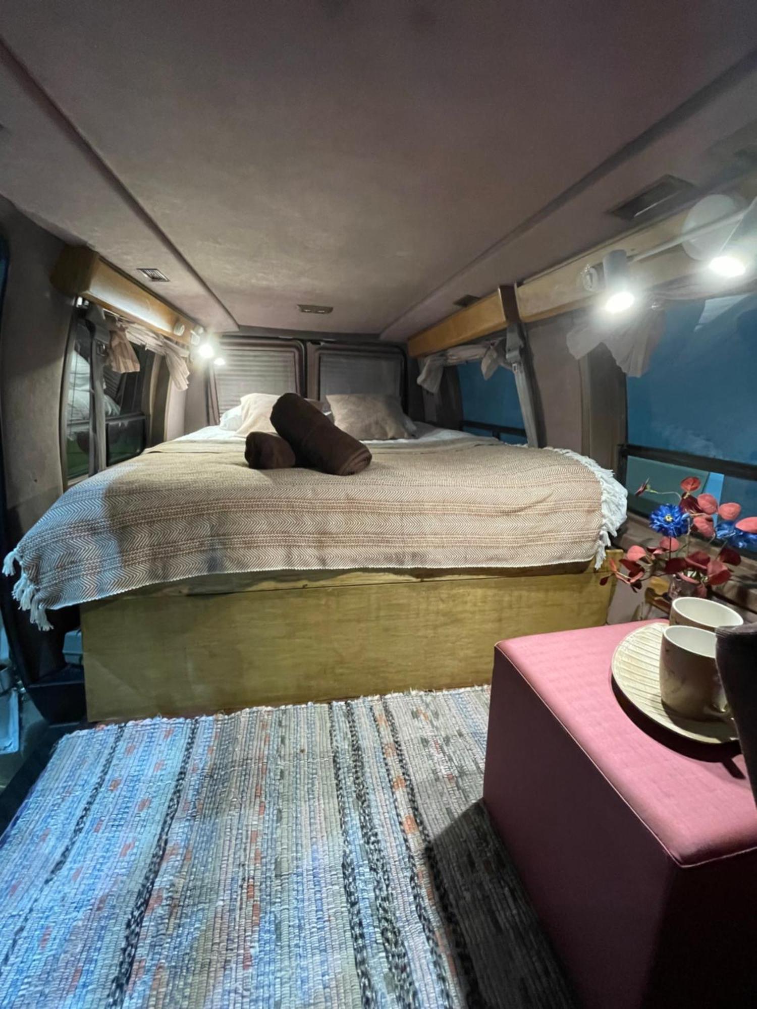 Urban Van Glamping Ryga Zewnętrze zdjęcie